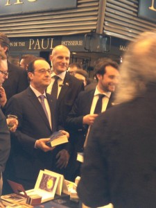 F Hollande Salon Paris